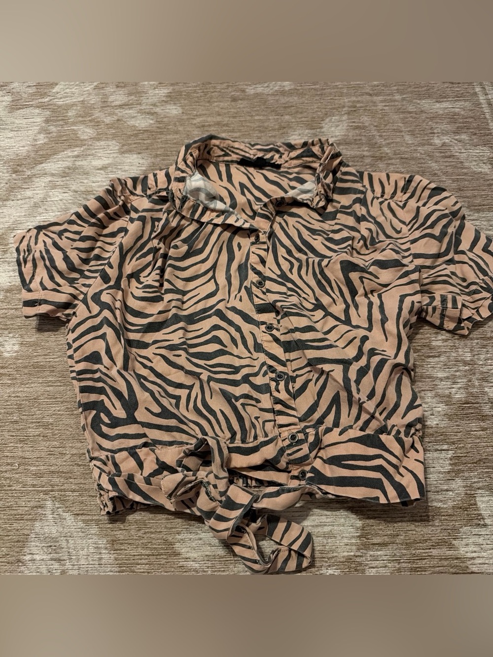 Jane & Delancey Animal Print Tie-Front Shirt